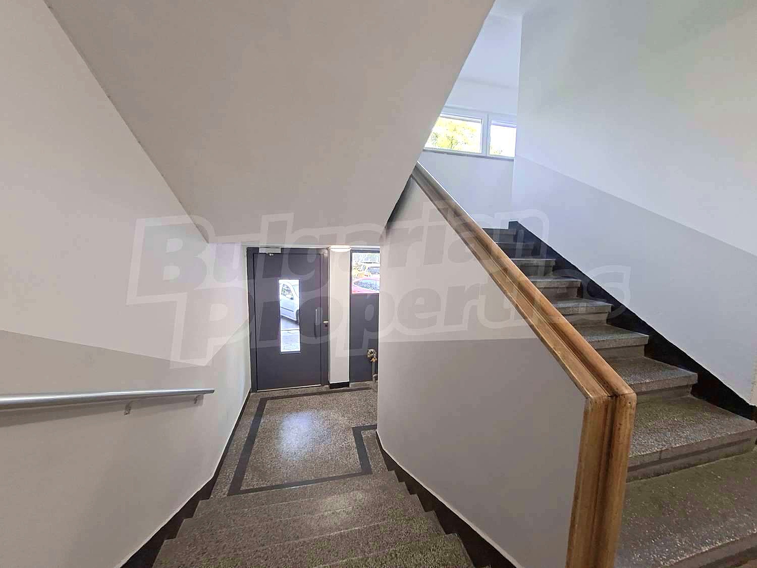 Gallery Picture 3