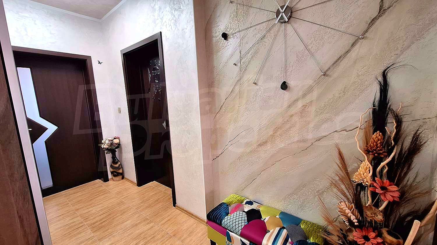 Gallery Picture 22