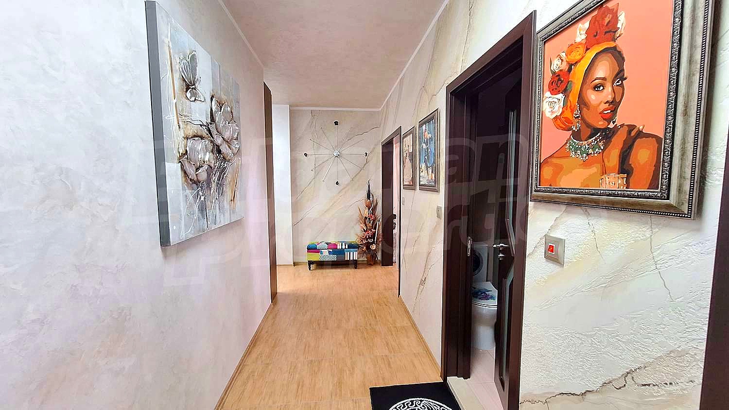 Gallery Picture 6