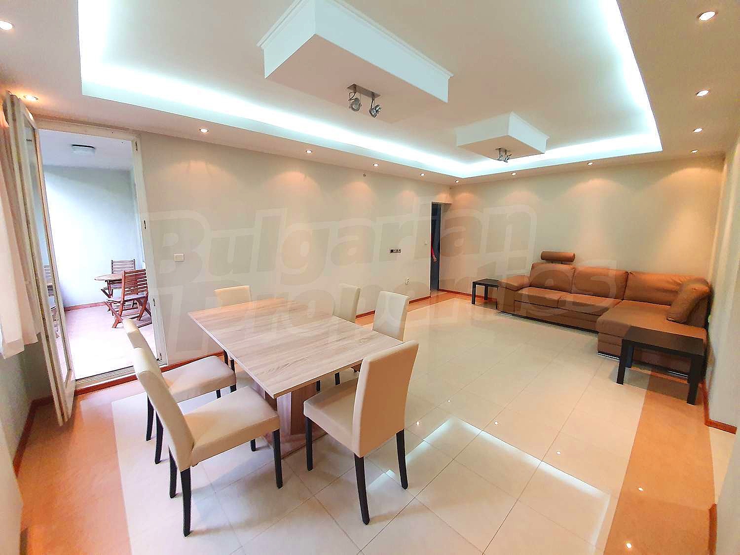 Gallery Picture 4