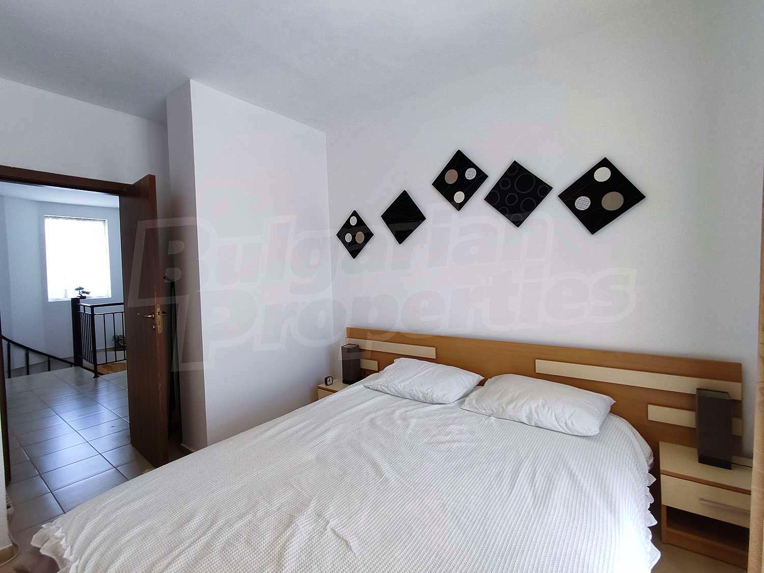 Gallery Picture 36