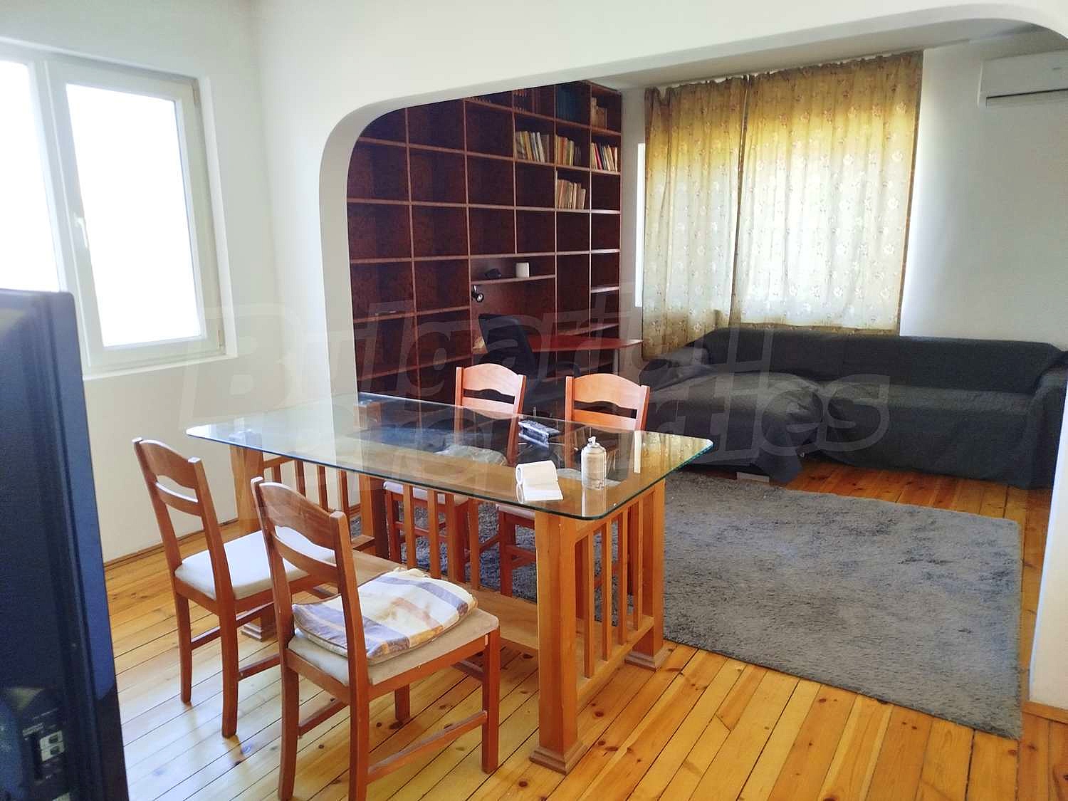 Gallery Picture 2