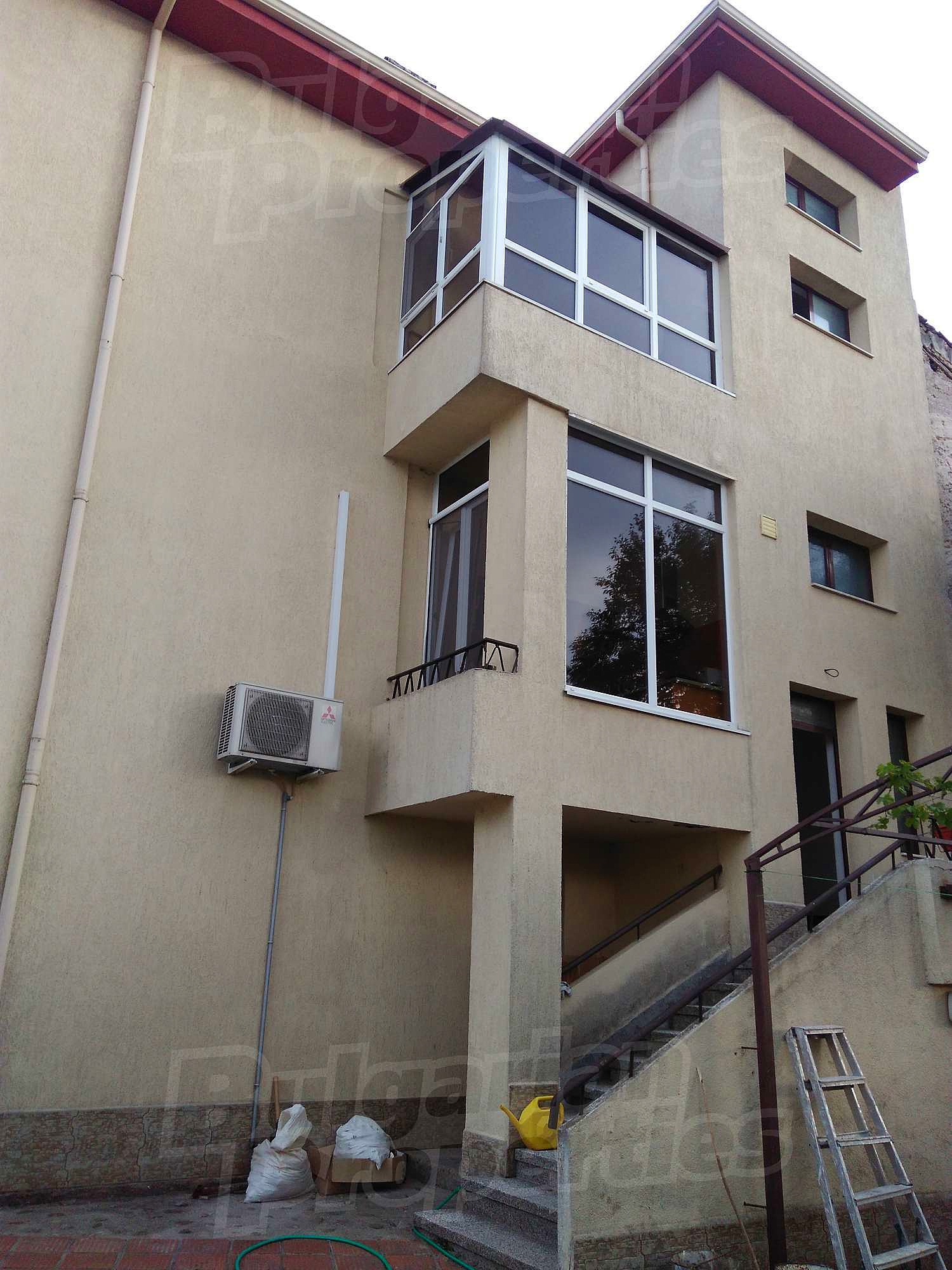 Gallery Picture 15