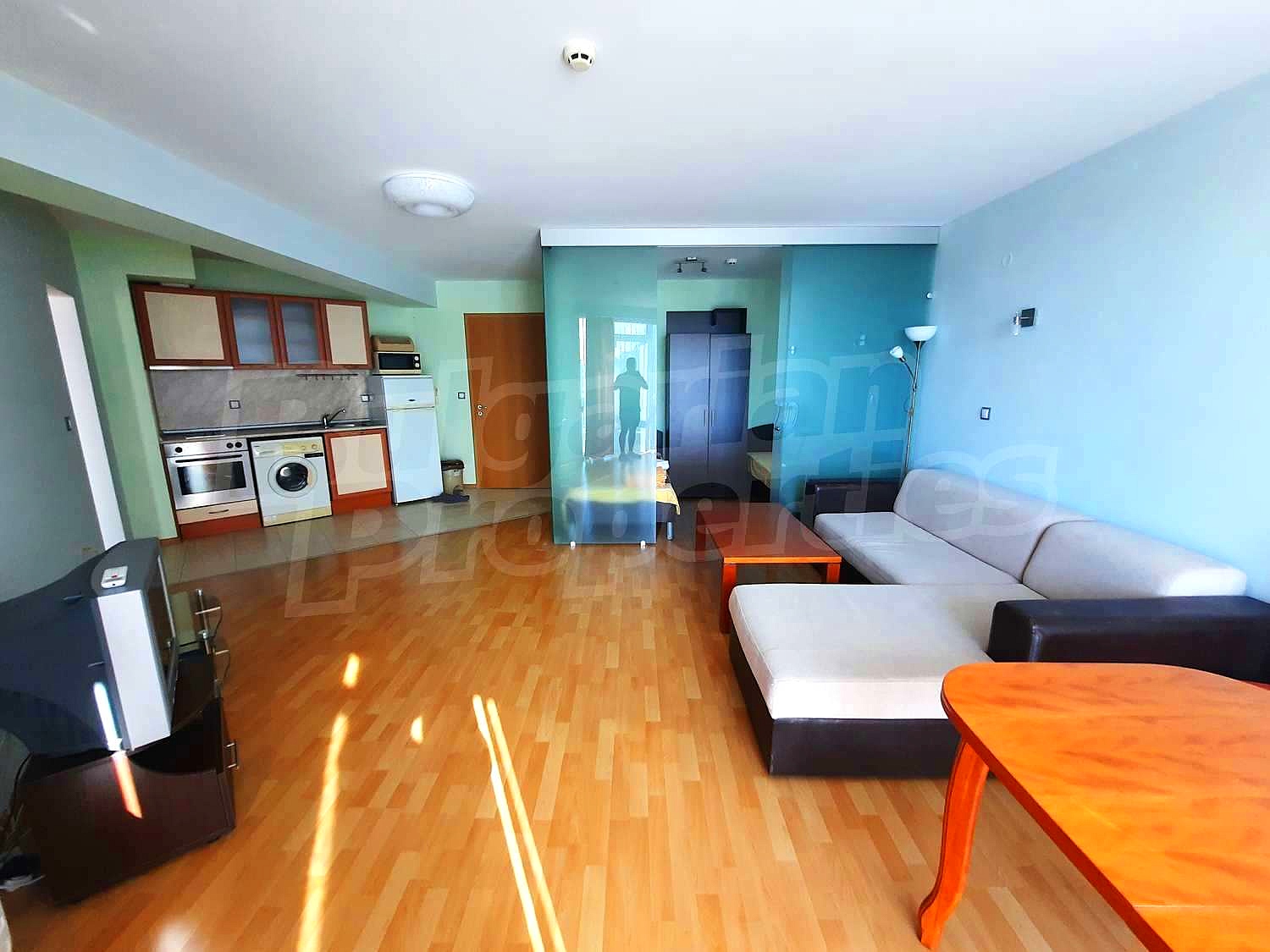 Gallery Picture 4