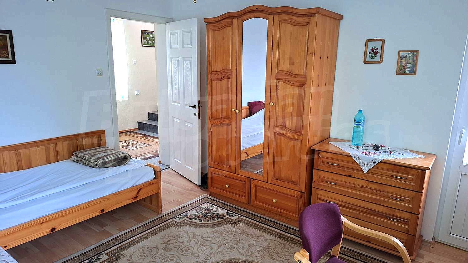 Gallery Picture 6