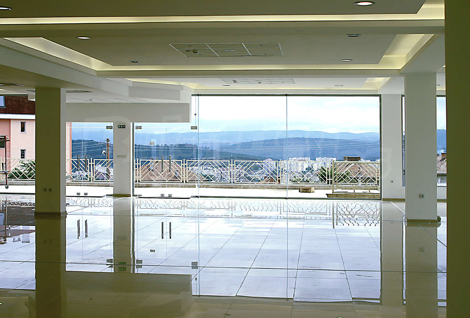Gallery Picture 6