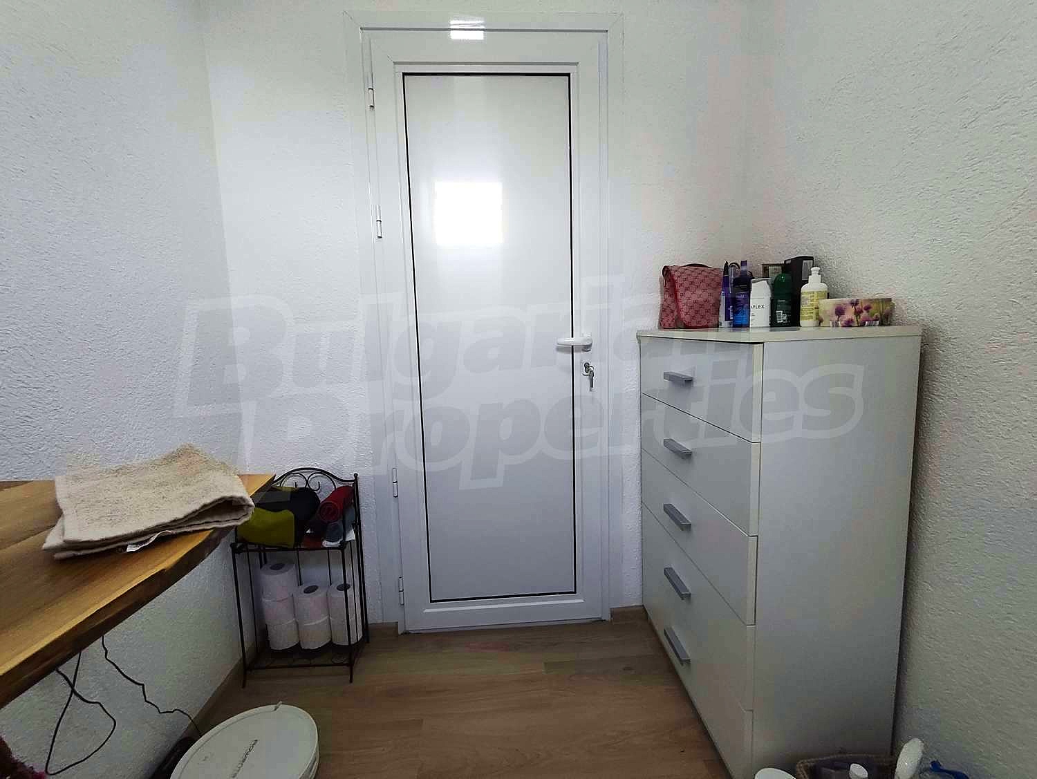 Gallery Picture 34