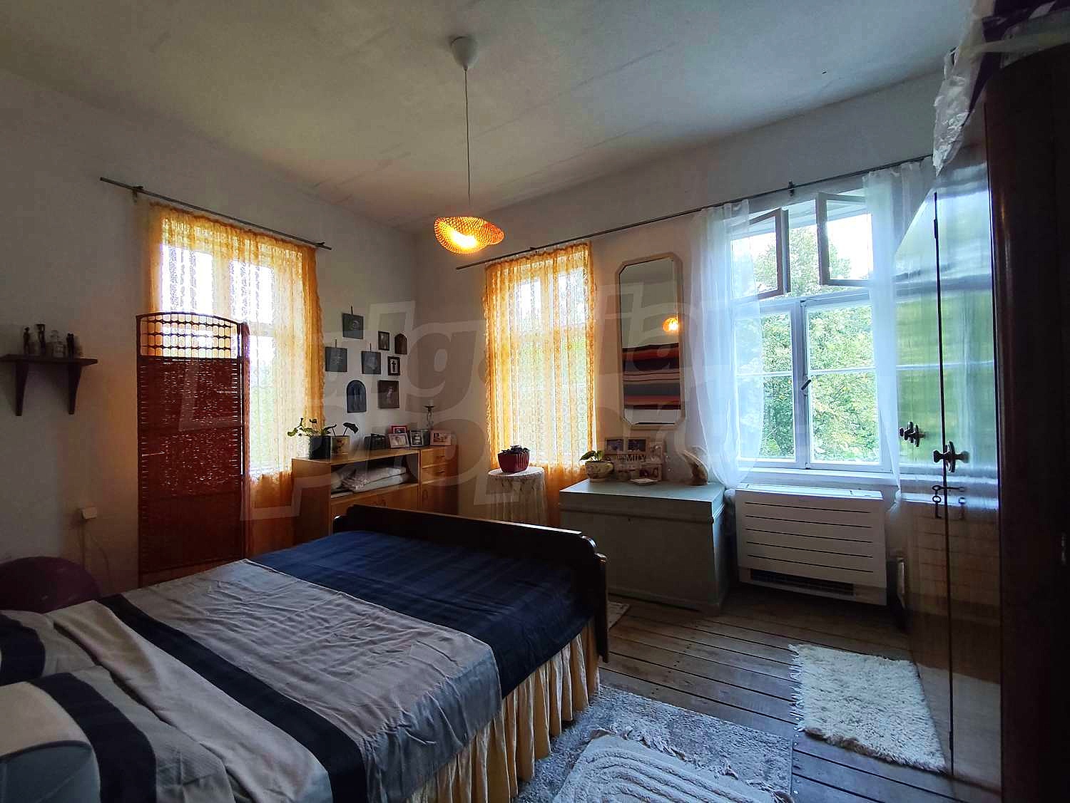 Gallery Picture 17