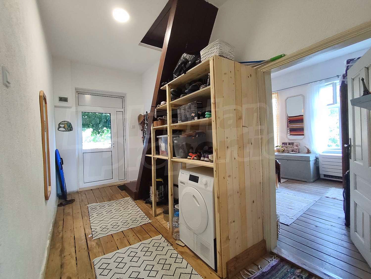 Gallery Picture 11