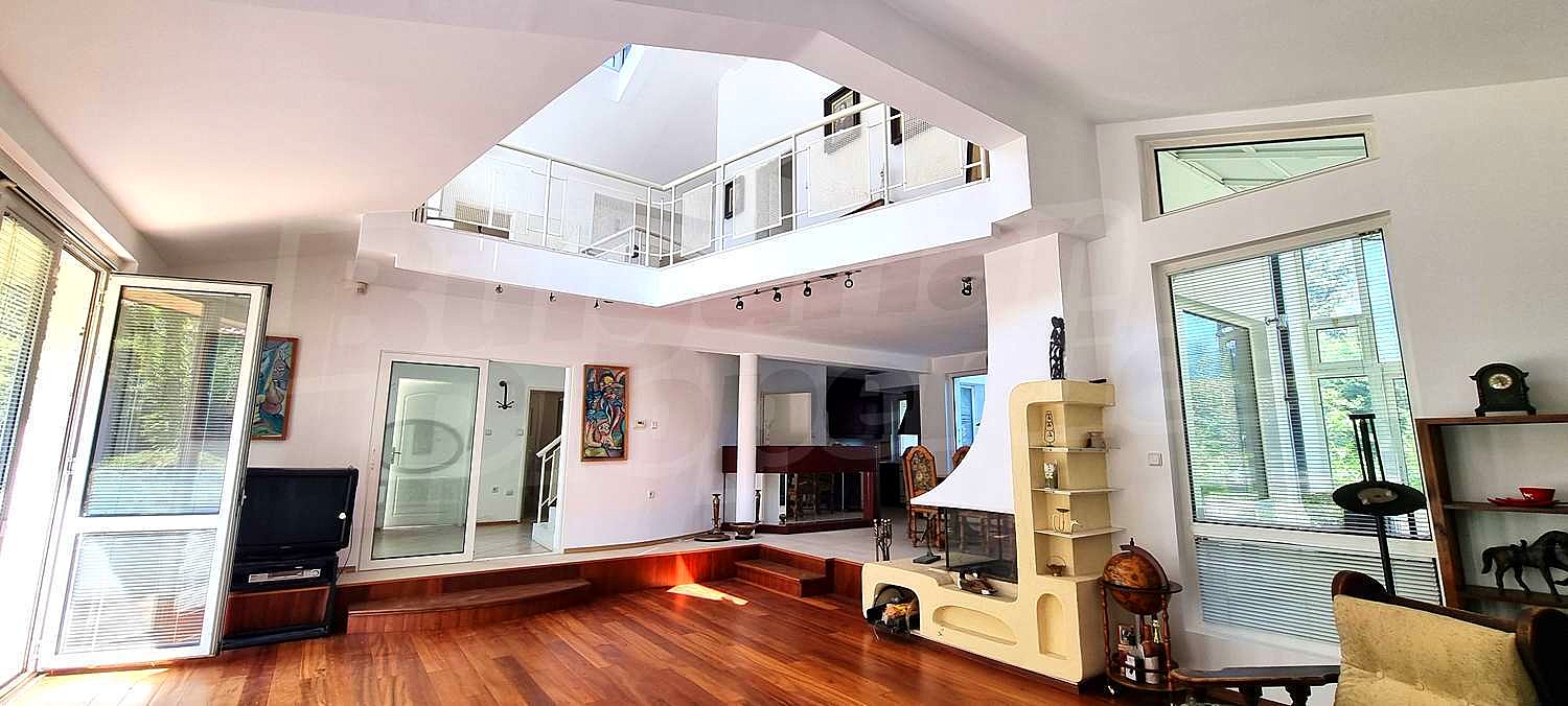 Gallery Picture 7