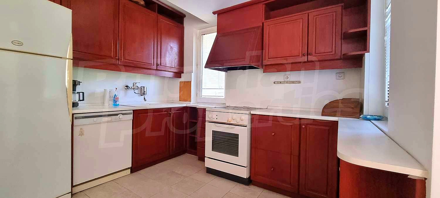 Gallery Picture 28