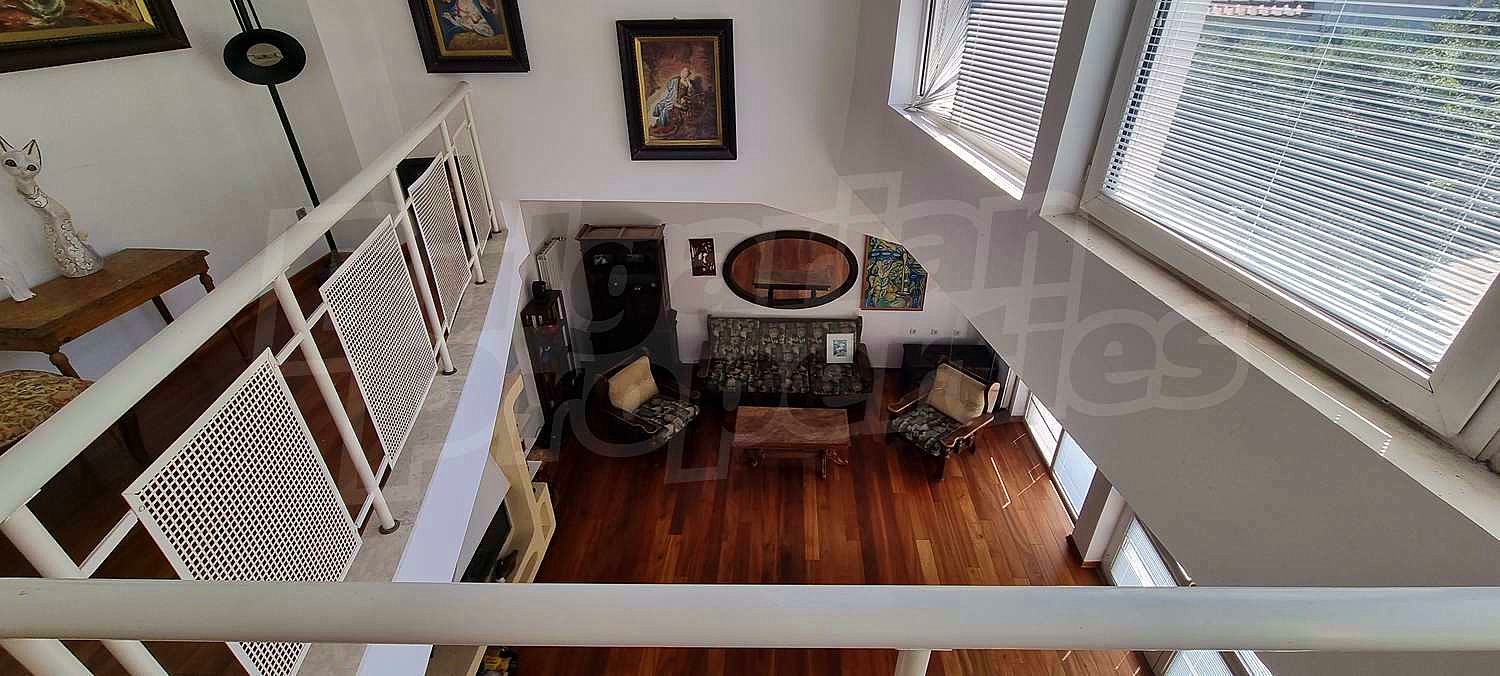 Gallery Picture 22