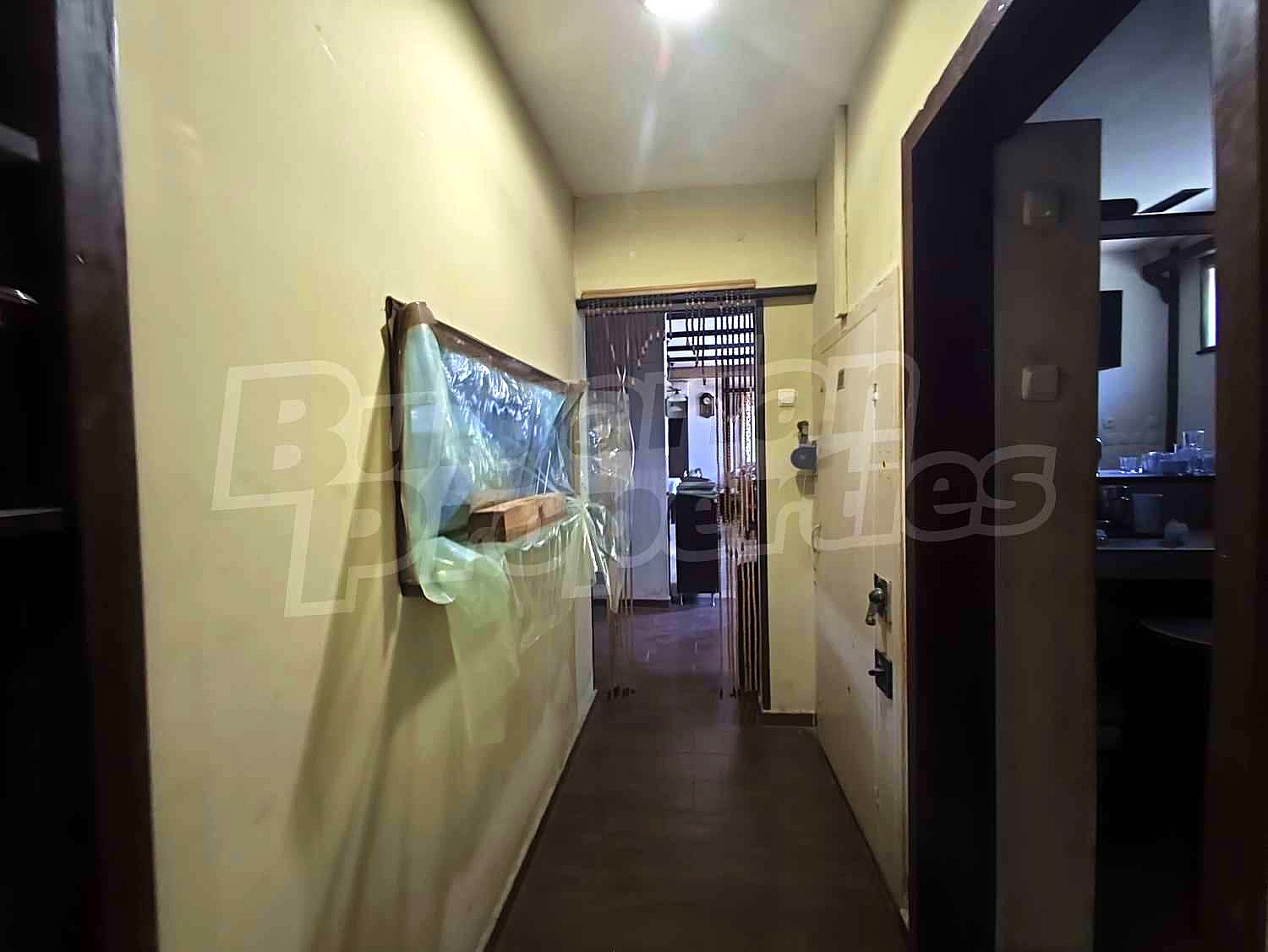 Gallery Picture 24