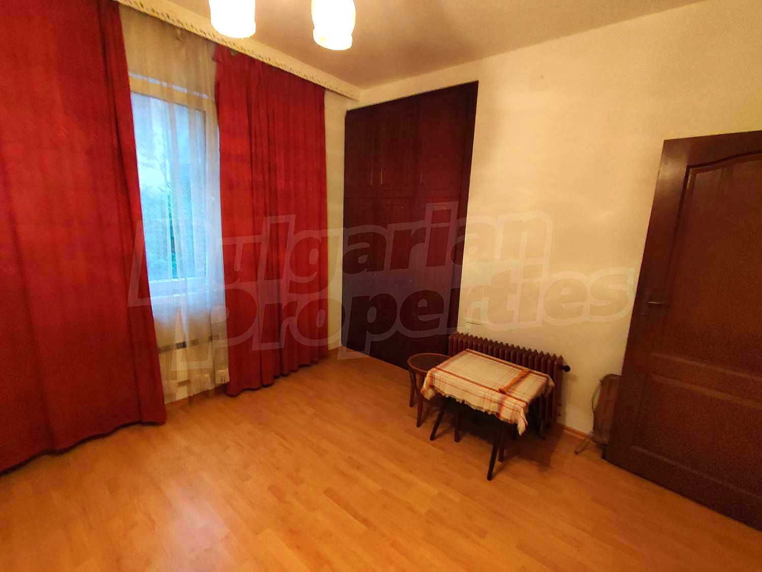 Gallery Picture 10