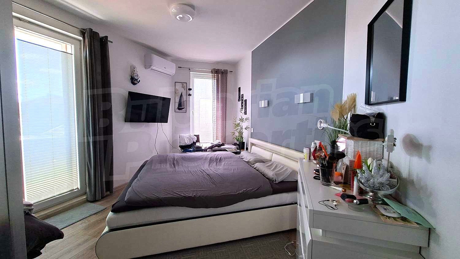 Gallery Picture 4