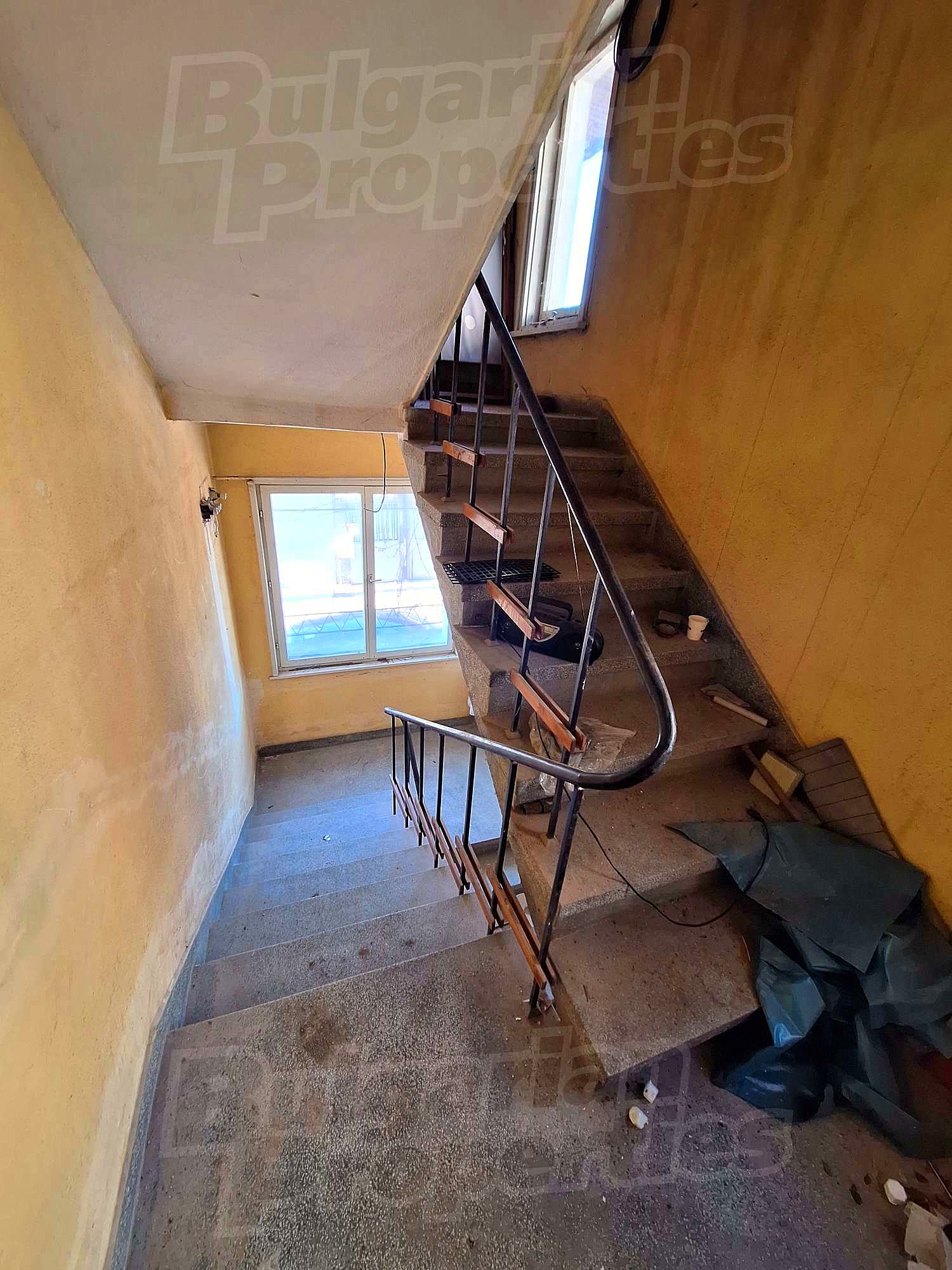Gallery Picture 6