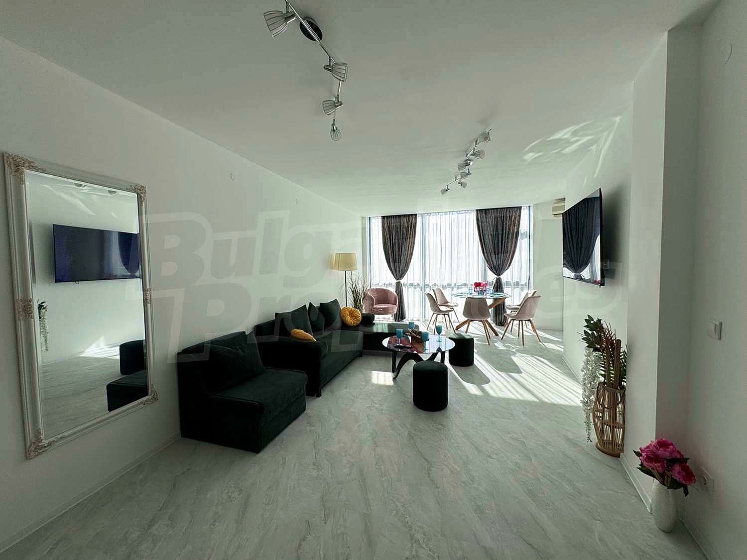 Gallery Picture 2