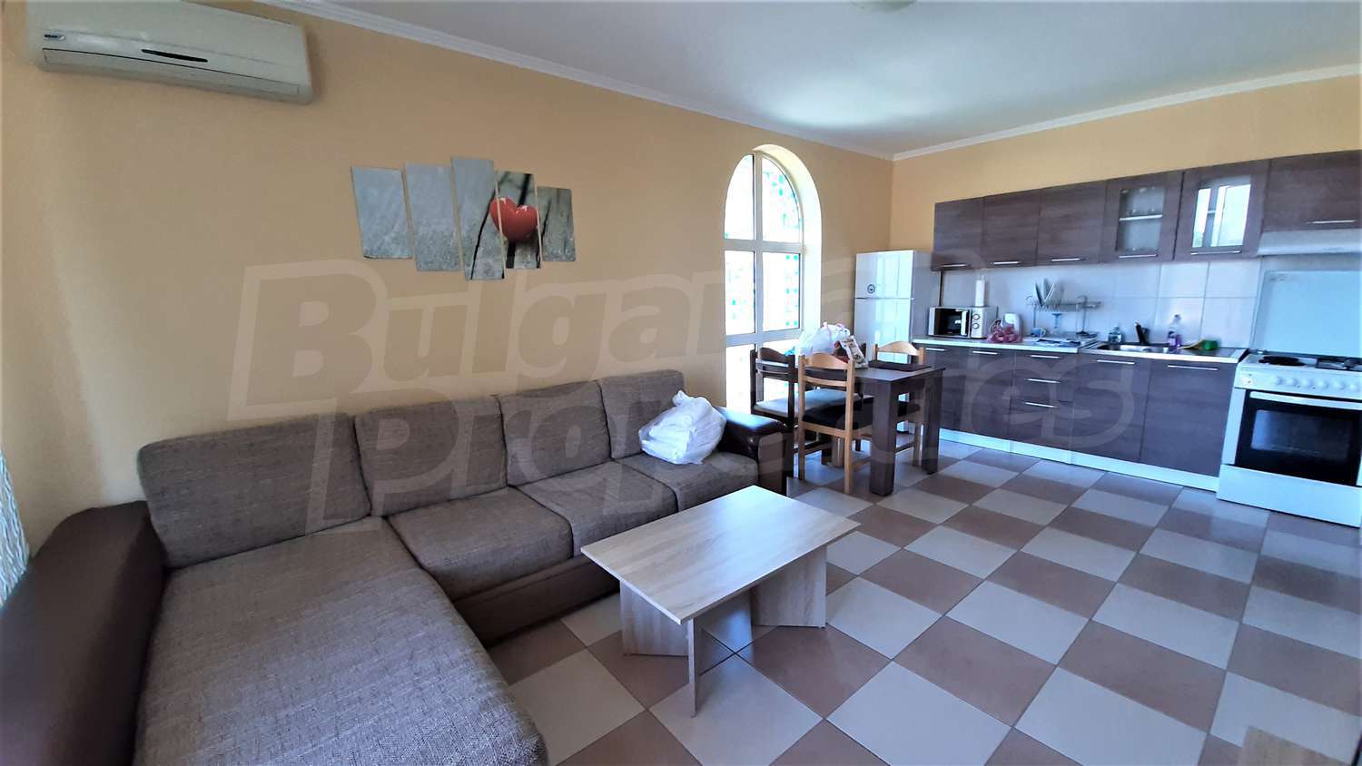 Gallery Picture 6