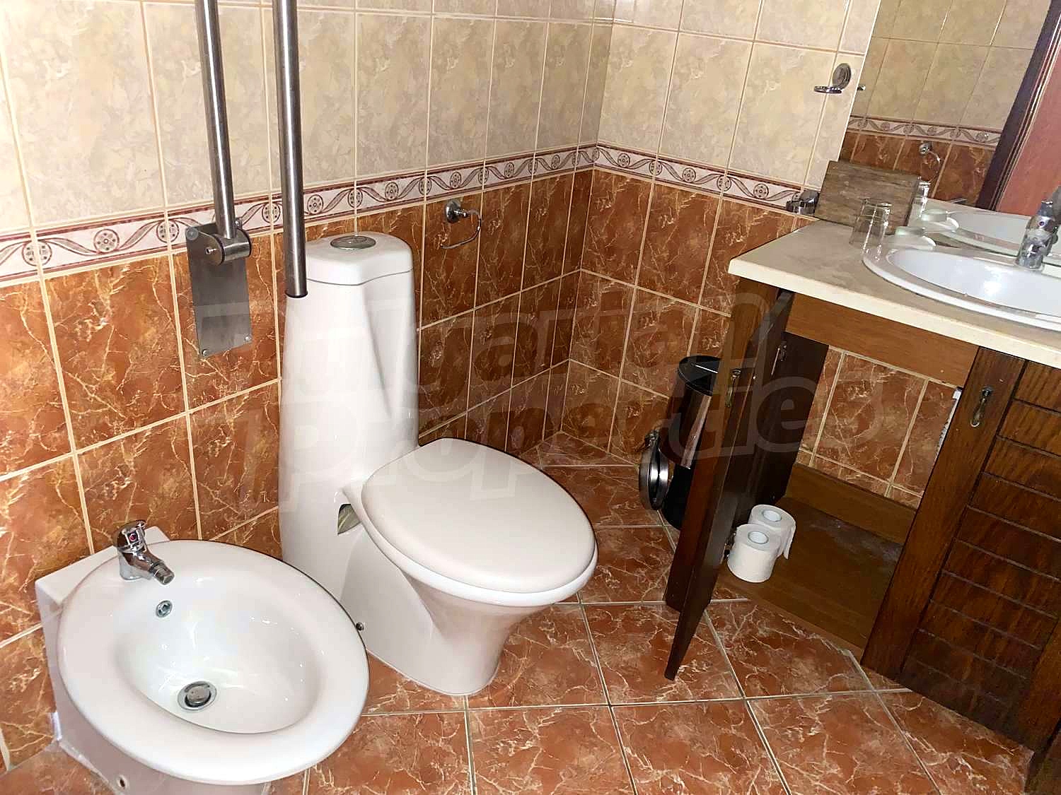 Gallery Picture 25