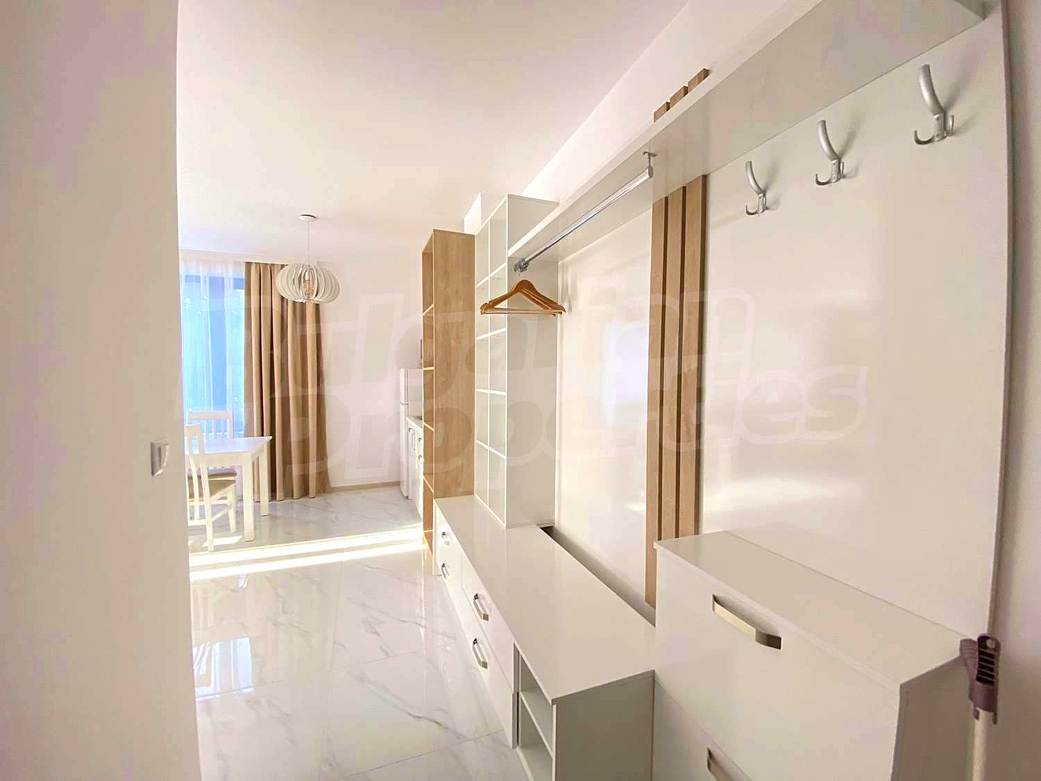 Gallery Picture 4