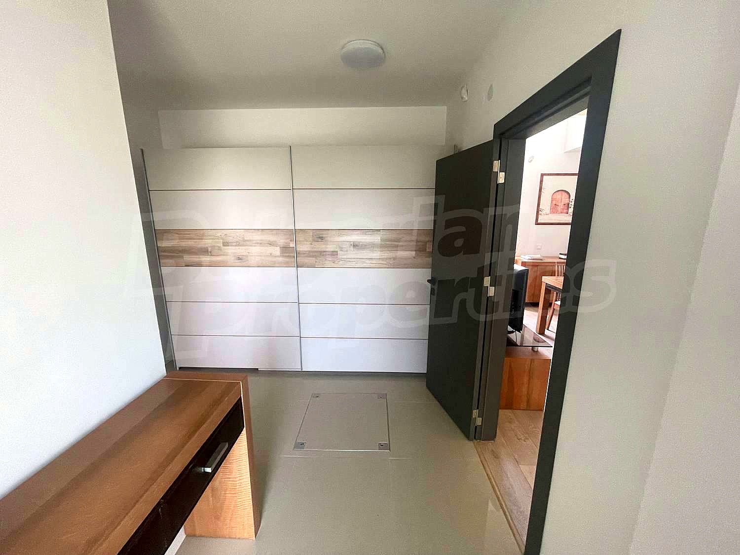 Gallery Picture 15