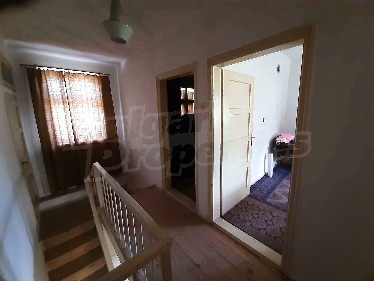 Gallery Picture 12