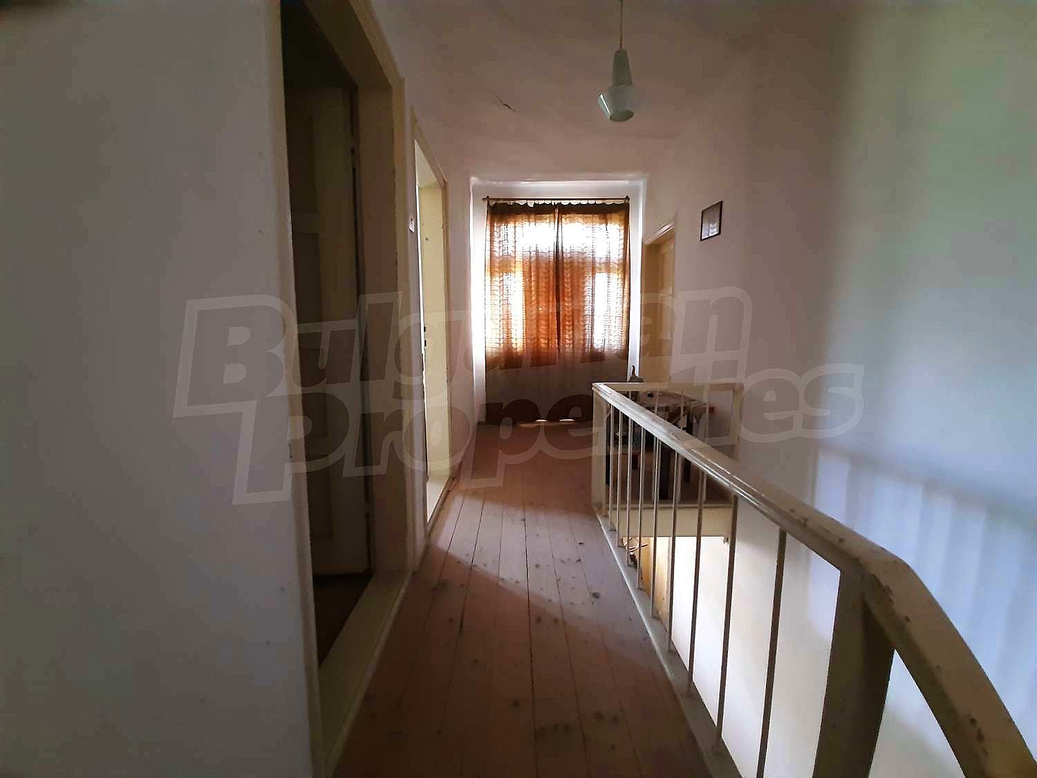 Gallery Picture 16