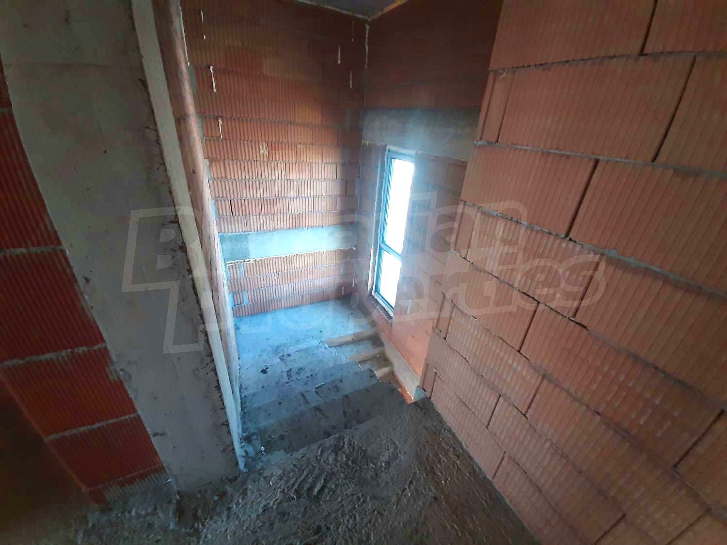 Gallery Picture 10