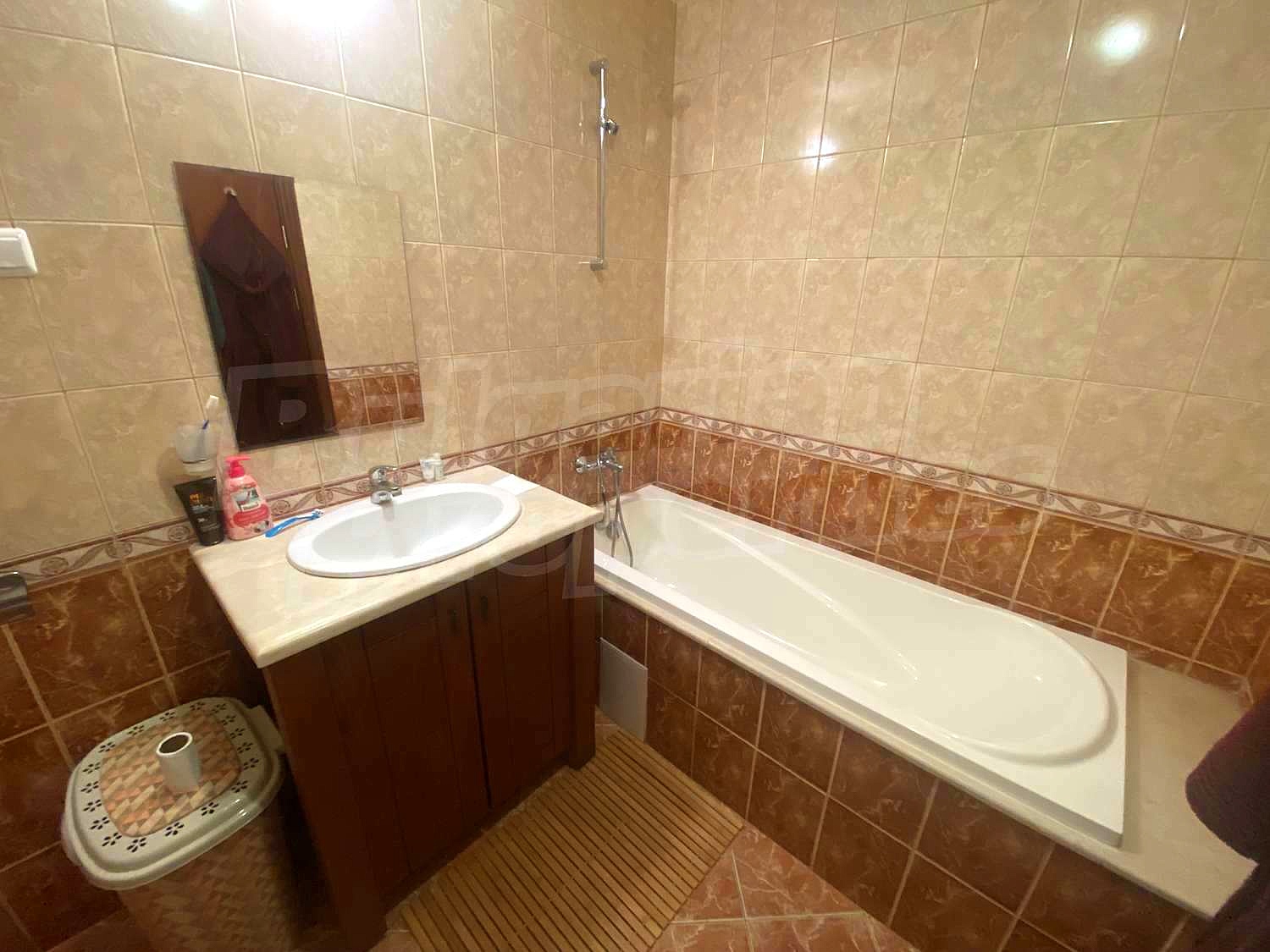 Gallery Picture 19