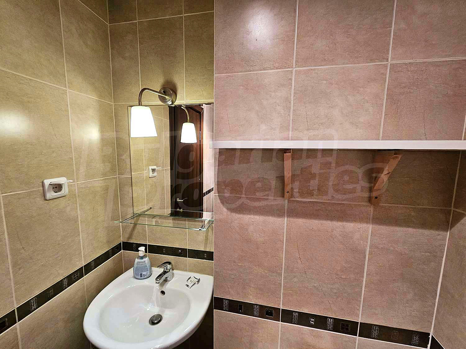 Gallery Picture 11