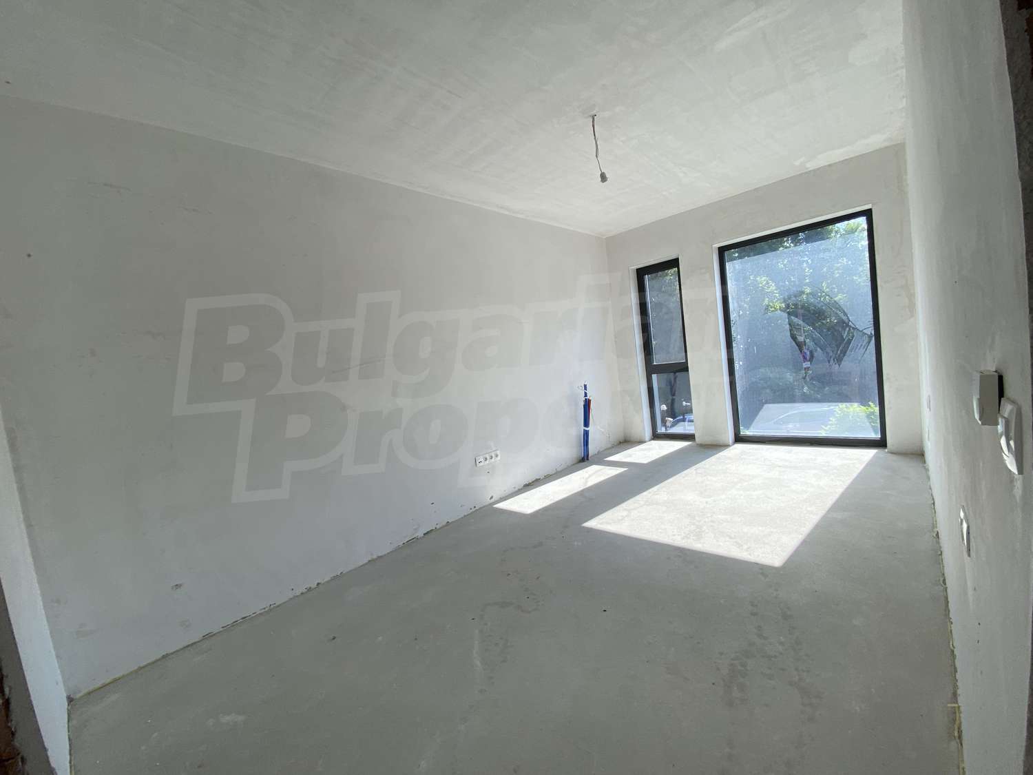 Gallery Picture 8
