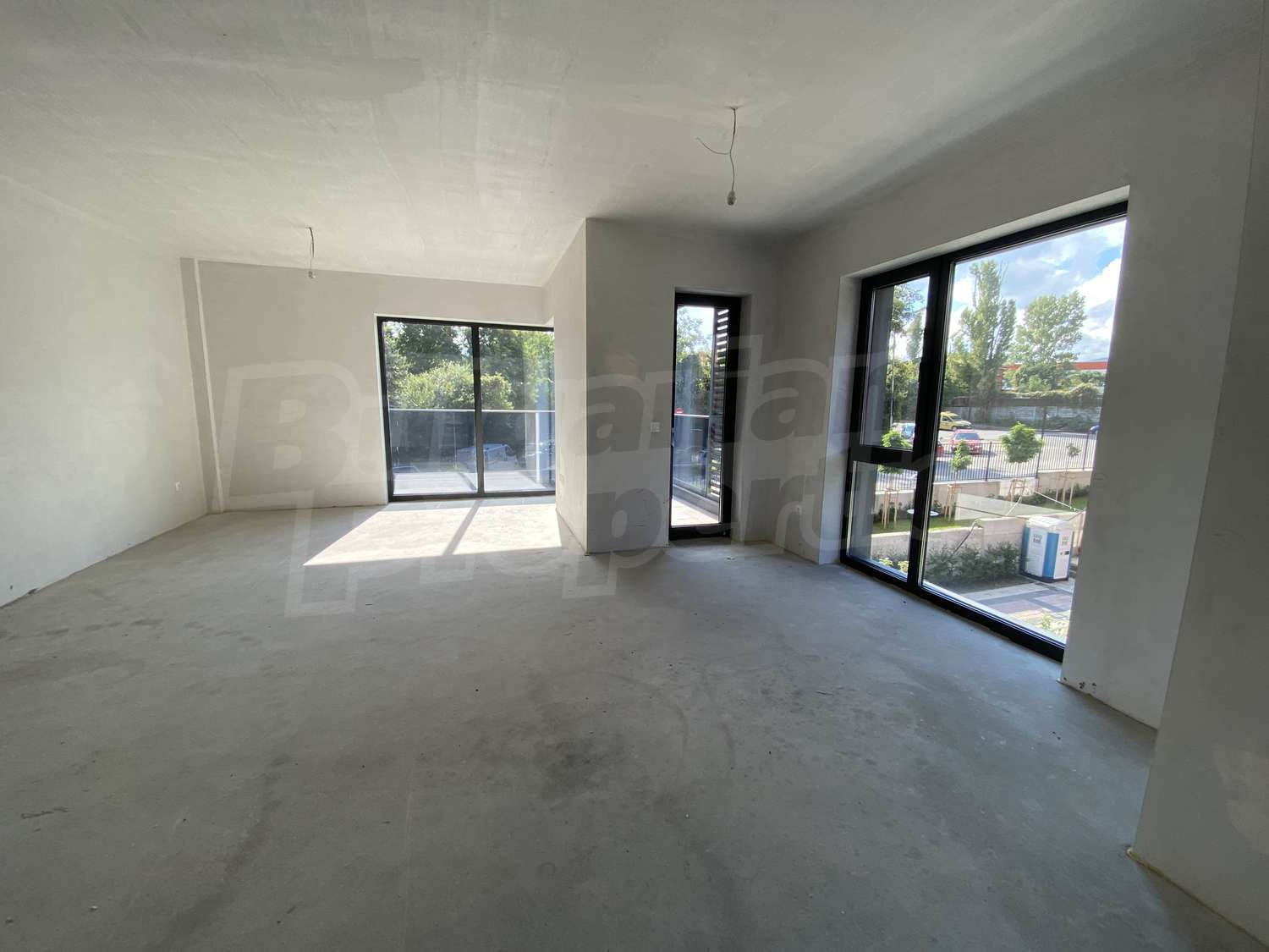 Gallery Picture 13
