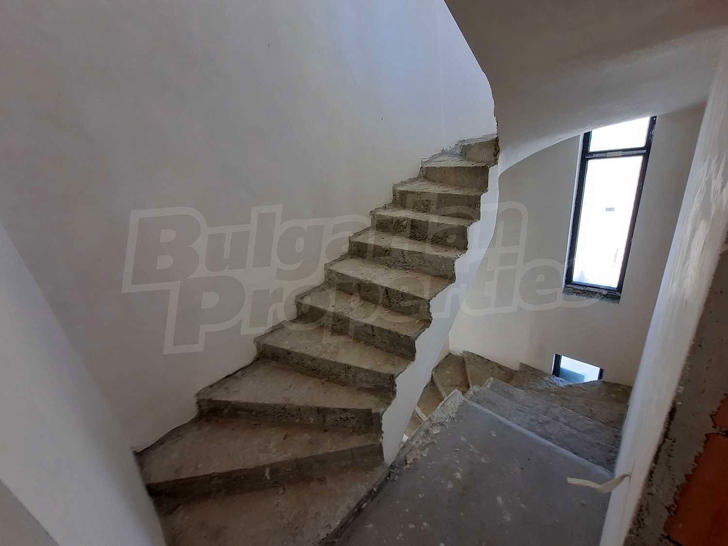 Gallery Picture 32