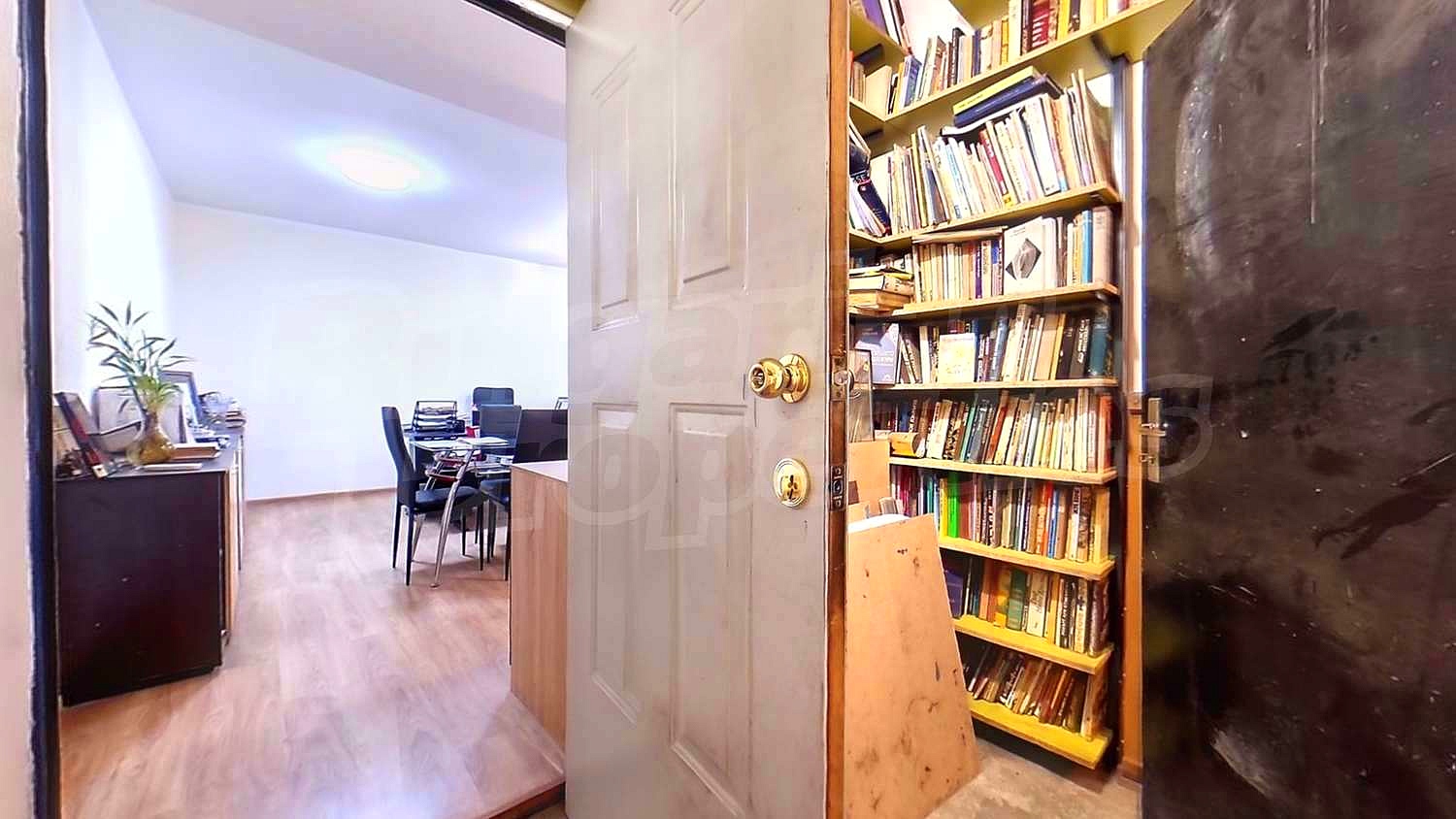 Gallery Picture 31