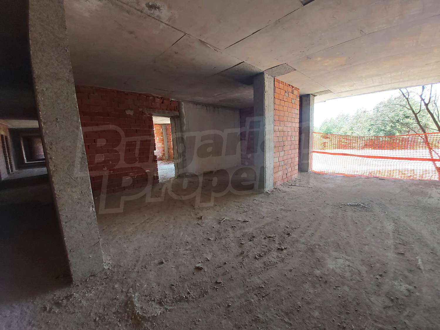Gallery Picture 15