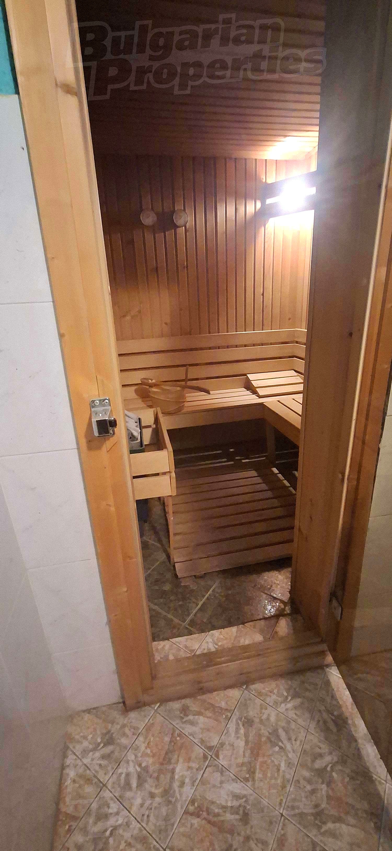 Gallery Picture 27