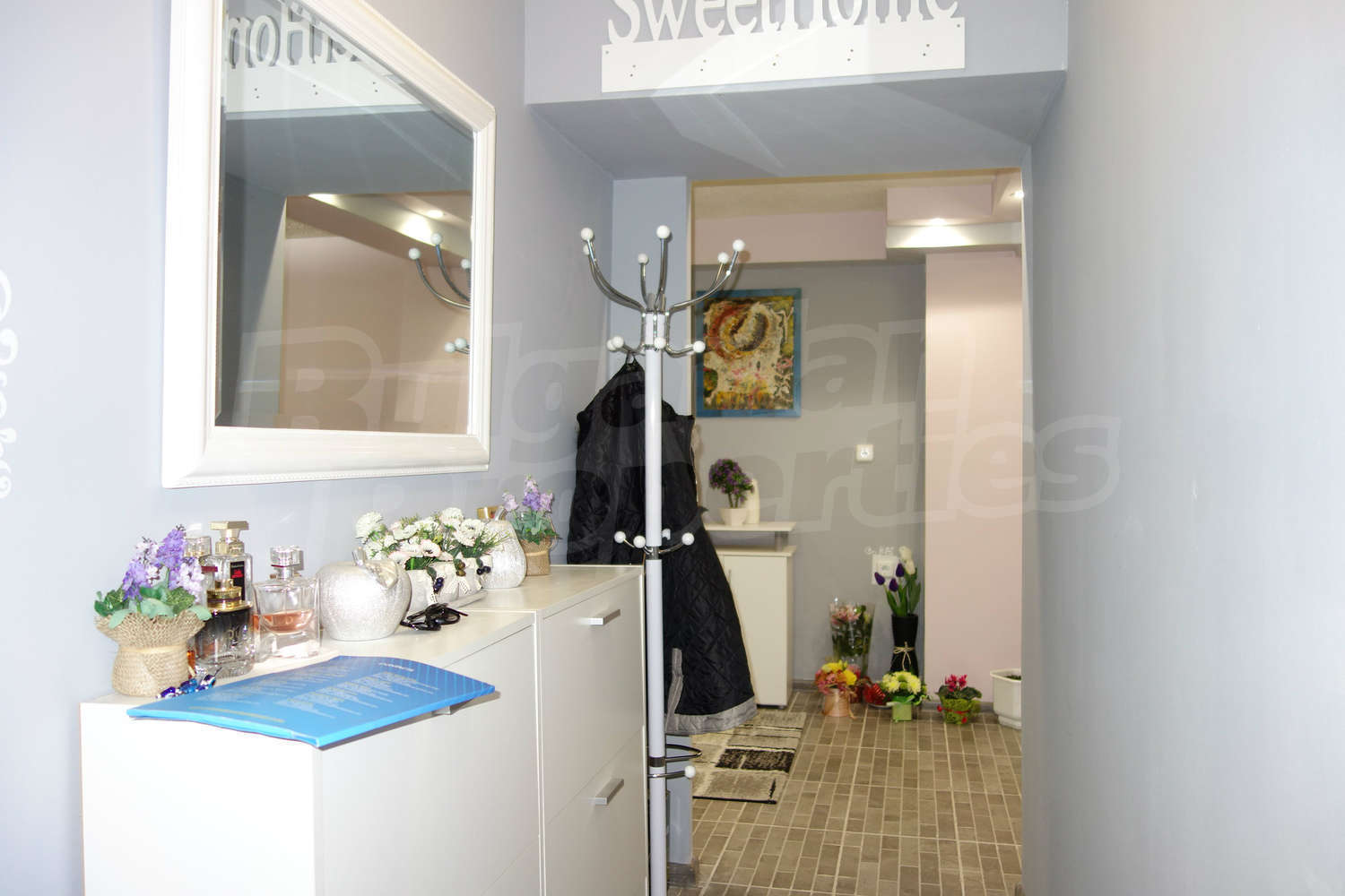 Gallery Picture 18