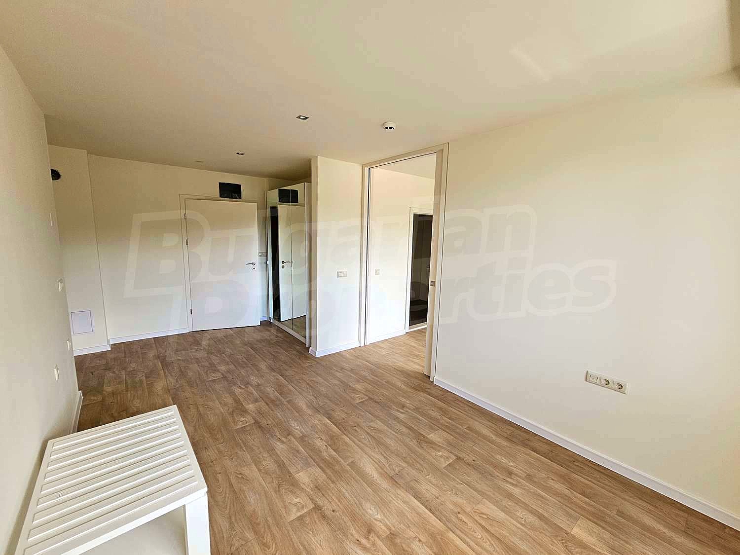 Gallery Picture 115