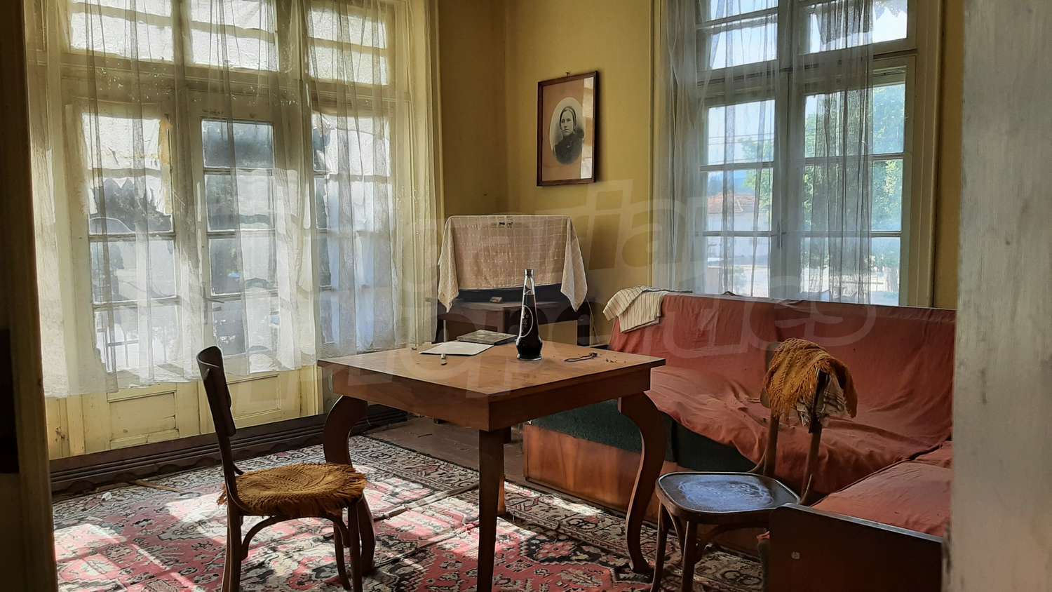 Gallery Picture 4