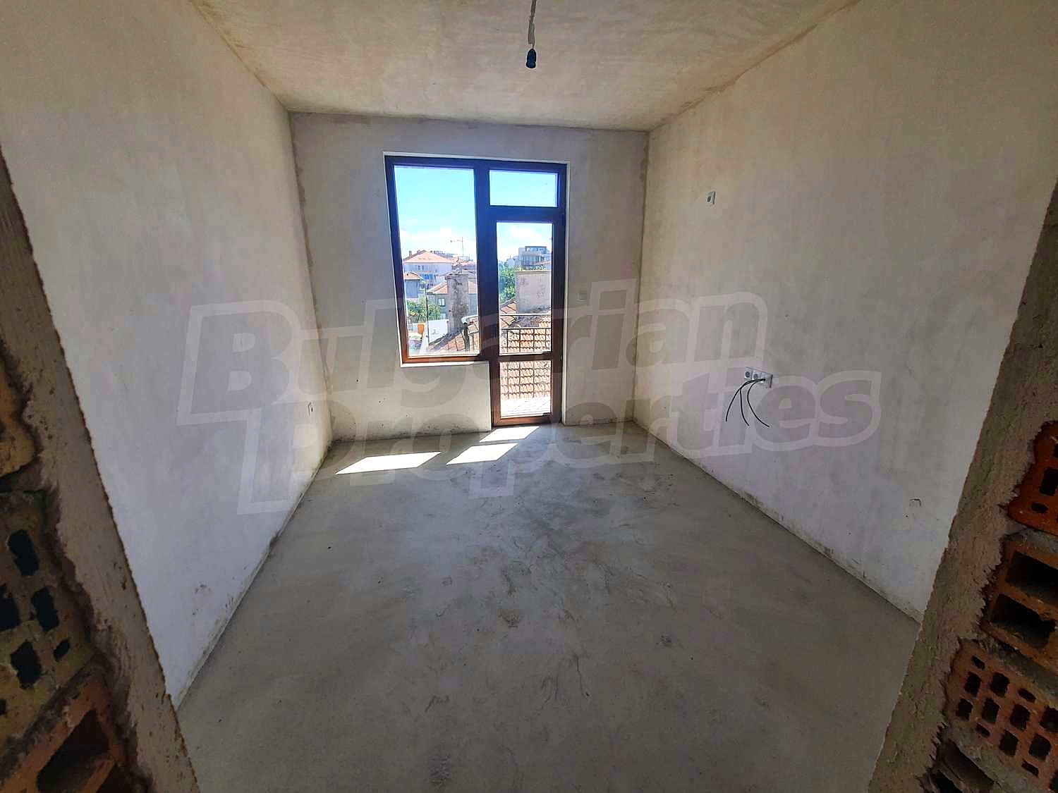 Gallery Picture 8