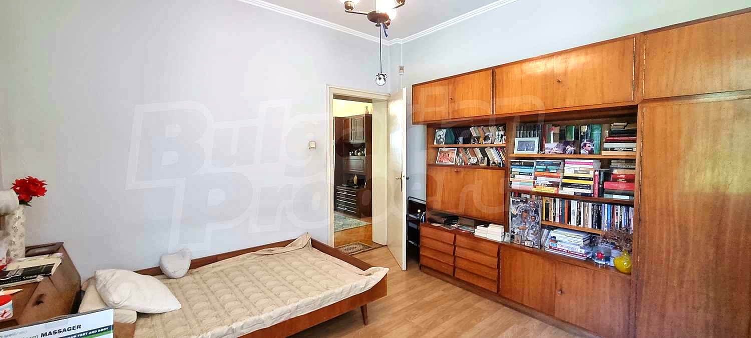 Gallery Picture 6