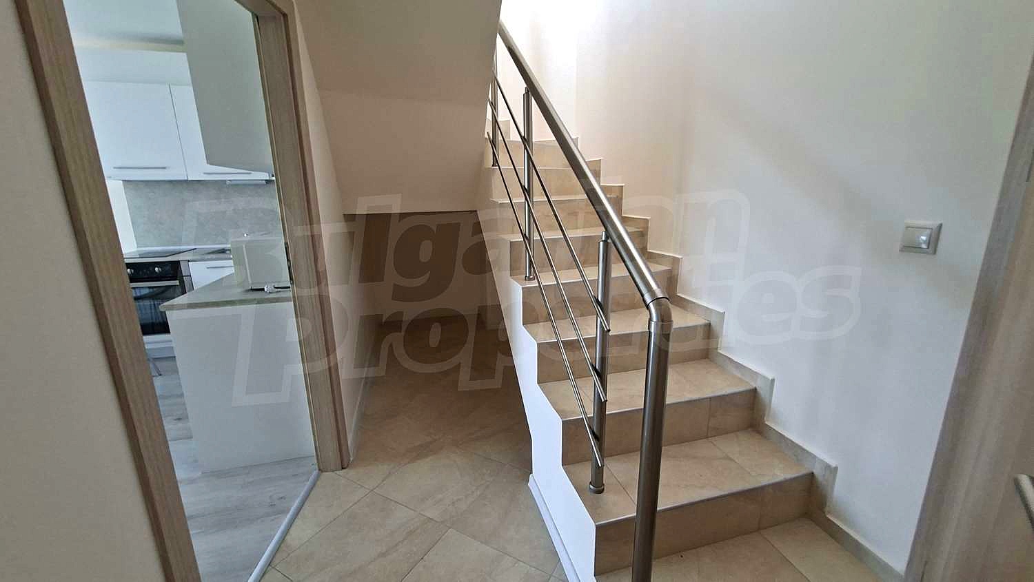 Gallery Picture 9
