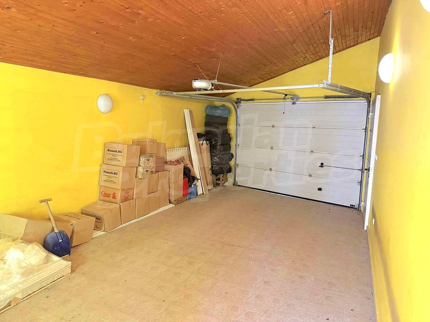 Gallery Picture 17