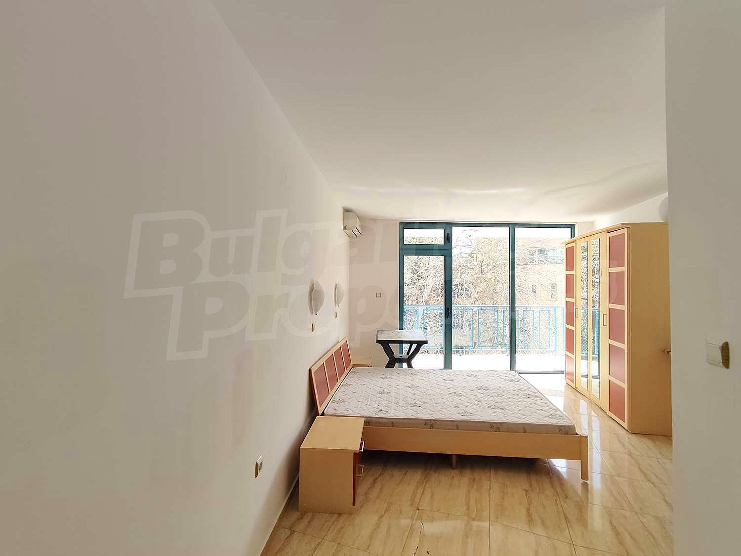 Gallery Picture 5