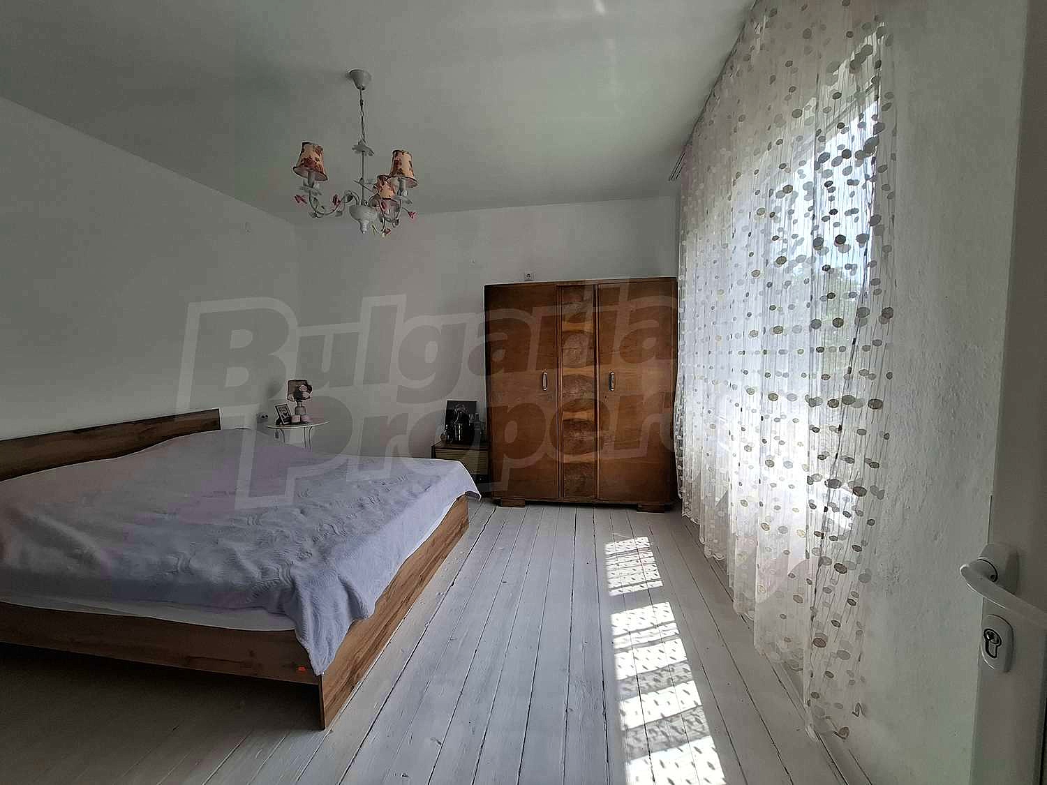 Gallery Picture 16