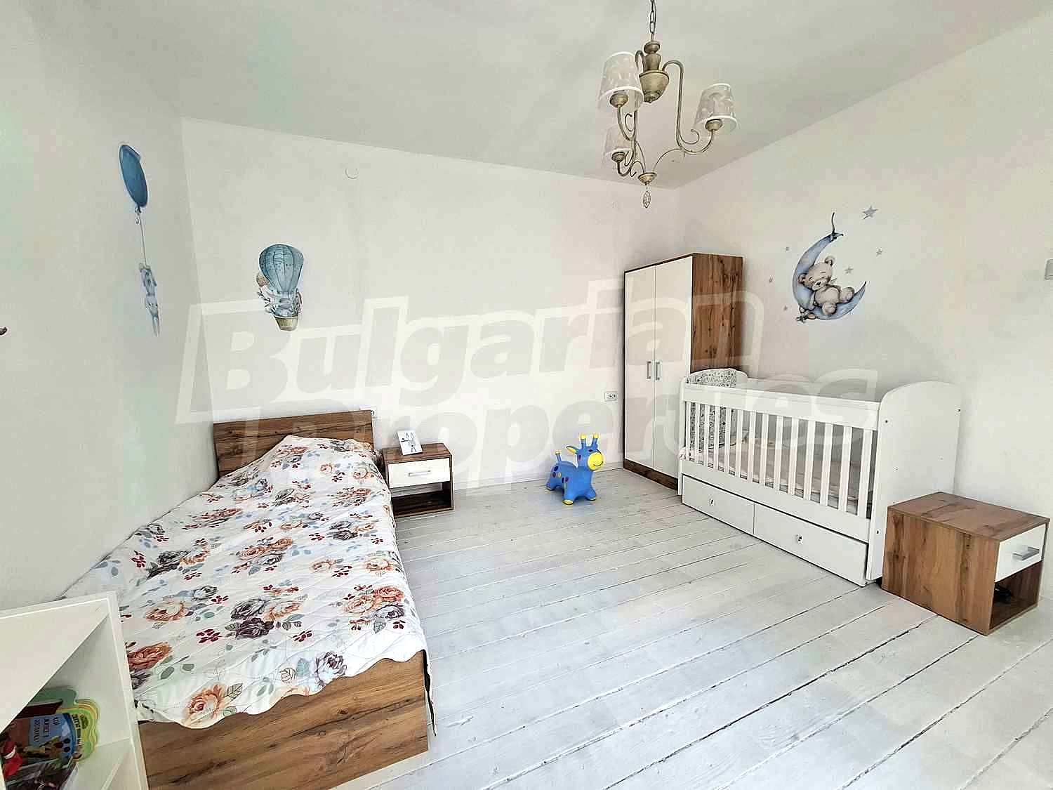 Gallery Picture 13