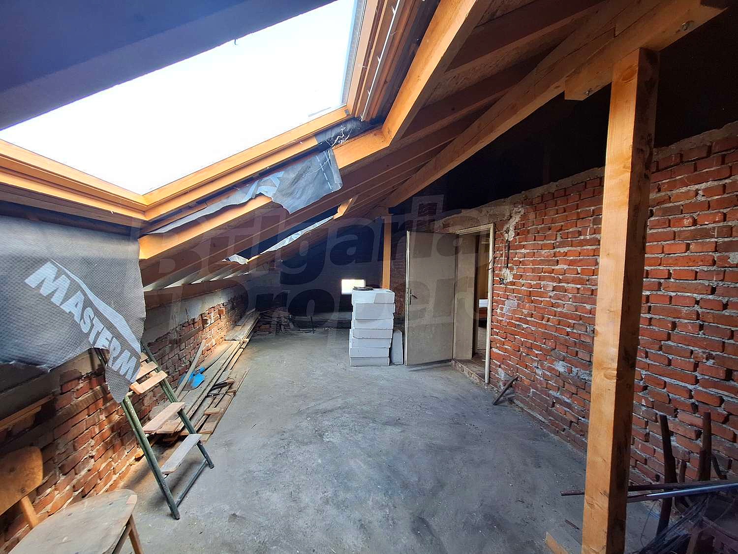 Gallery Picture 5