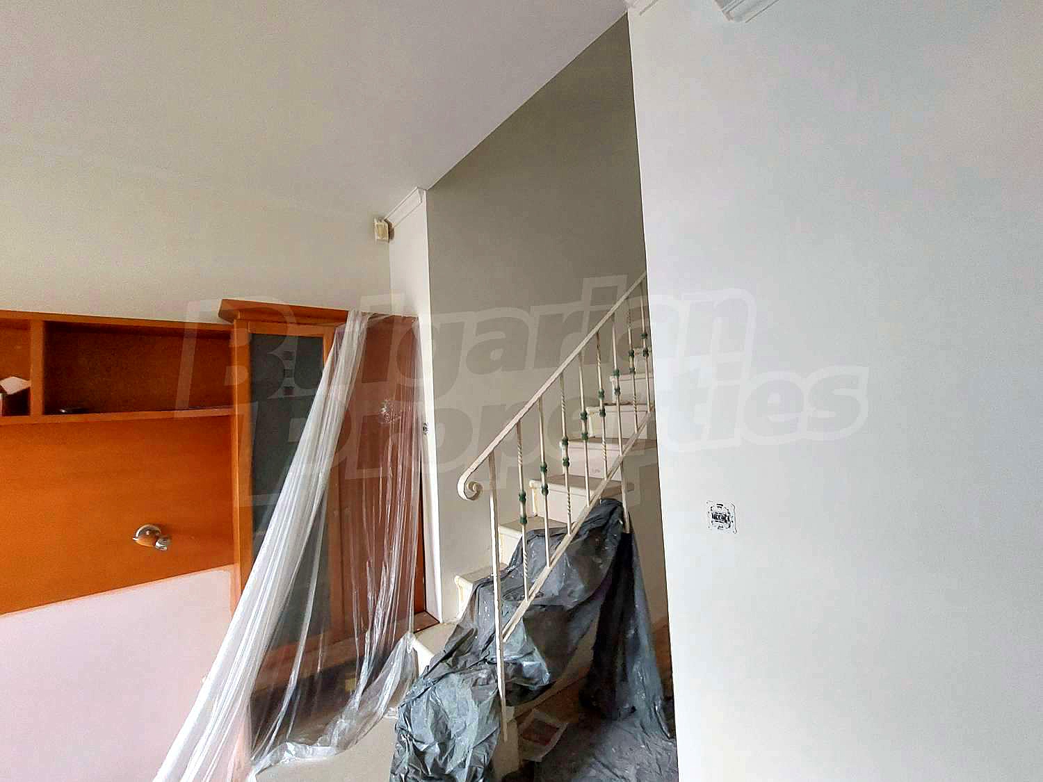 Gallery Picture 9