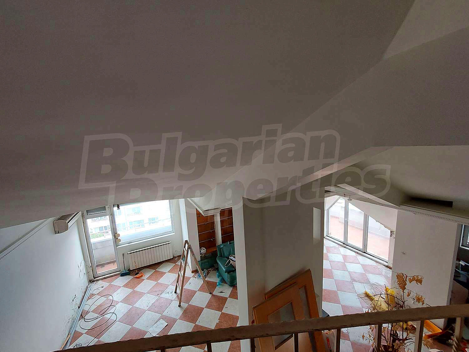 Gallery Picture 10