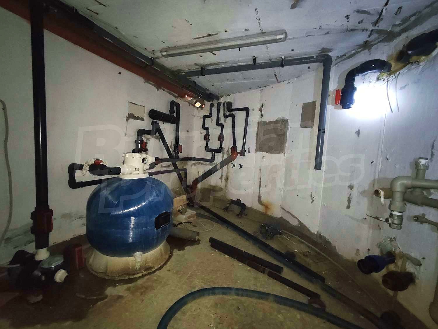 Gallery Picture 32